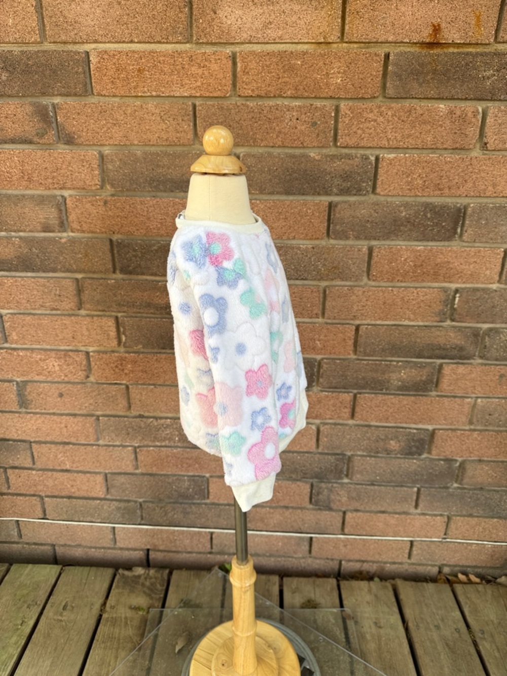 Kids Floral Plush Sweatshirt - Pastel Multicolor Size 4 - Picture 2 of 5